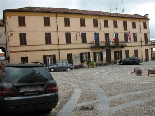 Il municipio.